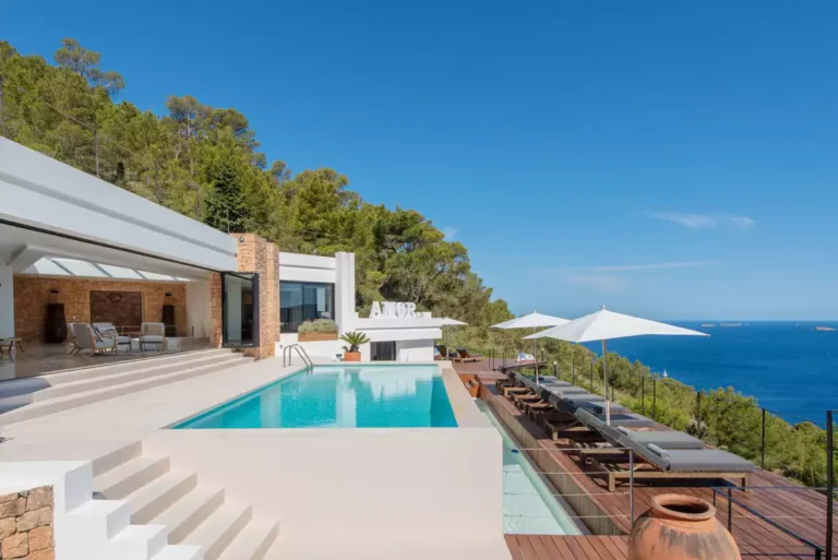 Luxury Villas Ibiza Le Collectionist – Experience Unmatched Elegance and Comfort in Paradise