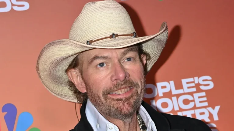 Toby Keith Teeth – The Real Story Behind His Smile Transformation and Health Journey